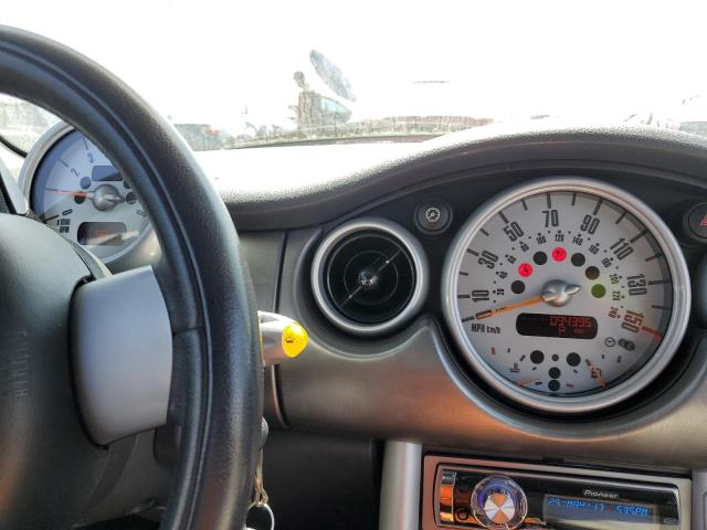 Photo 9 from auction – 2005 MINI COOPER S with VIN WMWRE33575TG98050