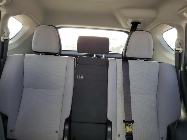 Photo 10 from auction – 2017 TOYOTA RAV4 HV LE with VIN JTMRJREV6HD094483