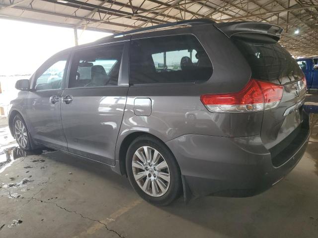 Photo 2 from auction – 2011 TOYOTA SIENNA XLE with VIN 5TDYK3DC9BS028348