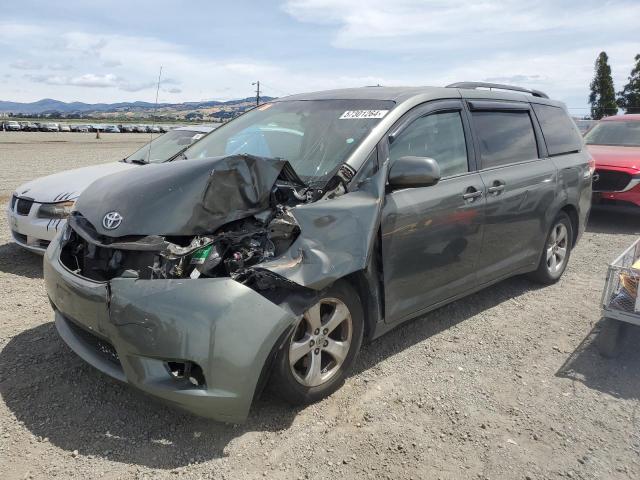 TOYOTA SIENNA LE 2013 with VIN 5TDKK3DC3DS337130 - Photo from auction