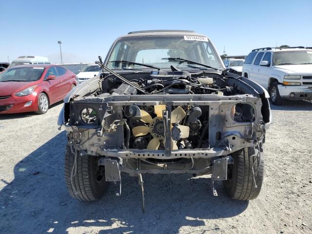 Photo 5 from auction – 2002 TOYOTA 4RUNNER SR with VIN JT3GN86R420222164