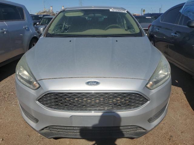 Zdjęcie 5 z aukcji – 2017 FORD FOCUS SE z VIN 1FADP3K20HL278121