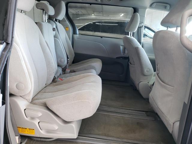 Photo 11 from auction – 2013 TOYOTA SIENNA LE with VIN 5TDKK3DC8DS318881