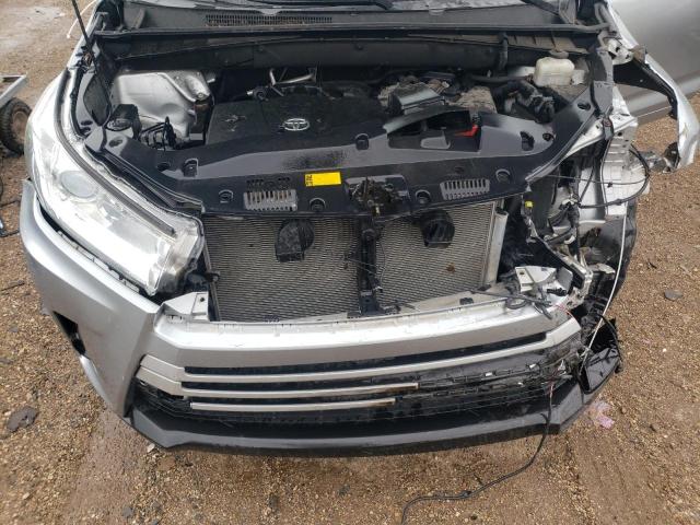 Photo 11 from auction – 2018 TOYOTA HIGHLANDER with VIN 5TDBZRFH1JS812213