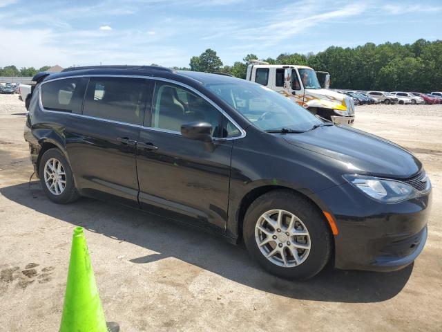 Photo 4 from auction – 2020 CHRYSLER VOYAGER LX with VIN 2C4RC1DG9LR256899