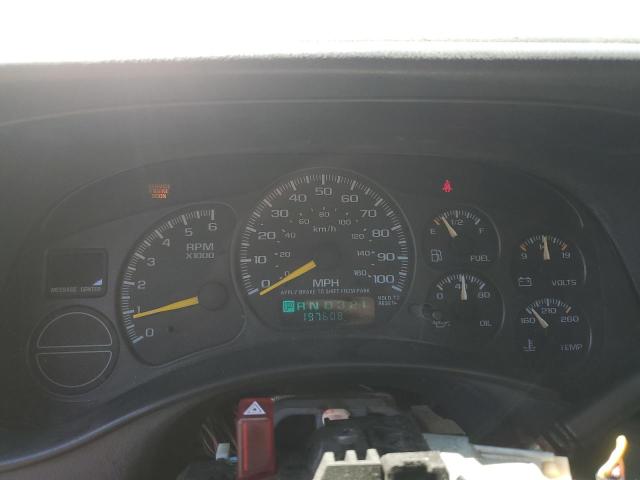 Photo 9 from auction – 2001 CHEVROLET SUBURBAN K with VIN 1GNFK16T91J309528