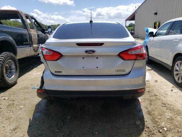 Foto 6 de la subasta – 2013 FORD FOCUS SE con VIN 1FADP3F21DL294767