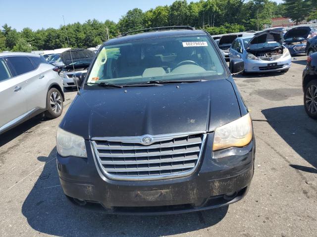 Photo 5 from auction – 2010 CHRYSLER TOWN & COU with VIN 2A4RR5D18AR113158