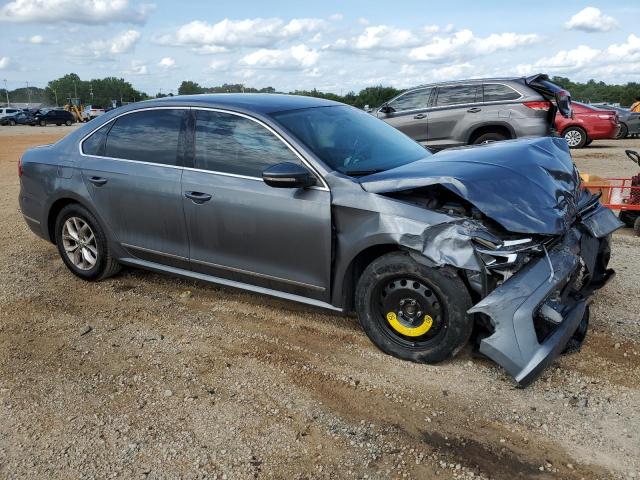 Photo 4 from auction – 2017 VOLKSWAGEN PASSAT S with VIN 1VWAT7A39HC081441