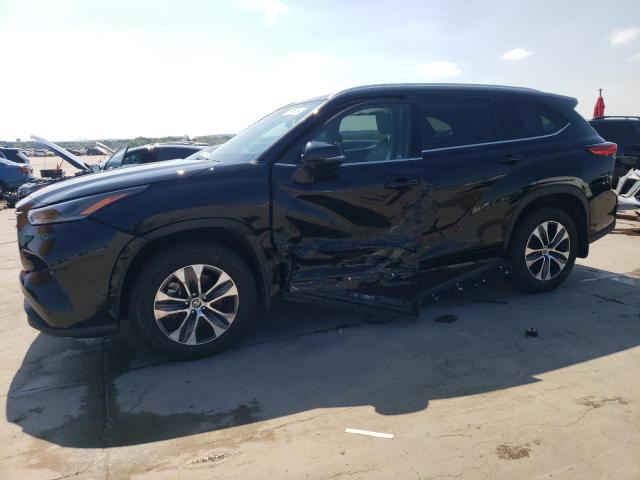 TOYOTA HIGHLANDER 2021 with VIN 5TDGZRBH7MS070562 - Photo from auction