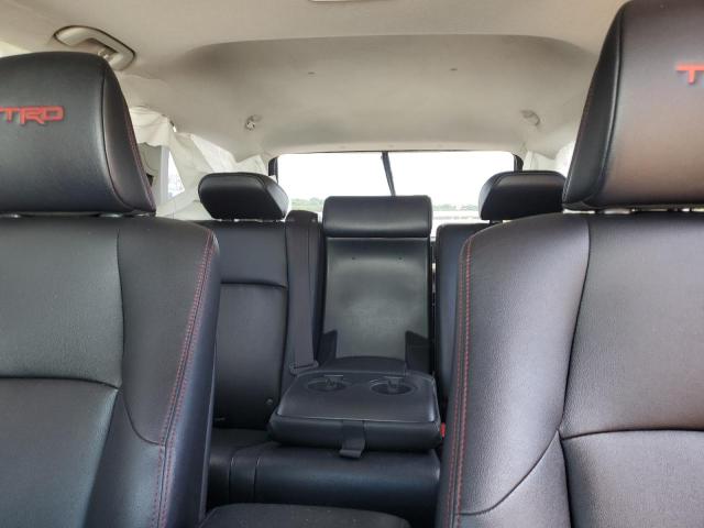 Photo 10 from auction – 2018 TOYOTA 4RUNNER SR with VIN JTEBU5JR2J5543860