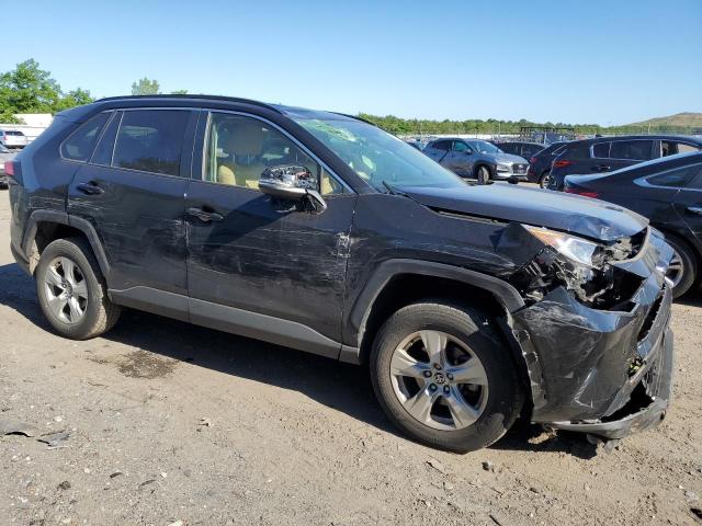 Photo 4 from auction – 2021 TOYOTA RAV4 XLE with VIN JTMP1RFV9MD077676