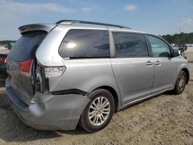 Photo 3 from auction – 2012 TOYOTA SIENNA XLE with VIN 5TDYK3DC0CS274643
