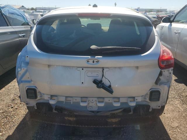 Zdjęcie 6 z aukcji – 2017 FORD FOCUS SE z VIN 1FADP3K20HL278121