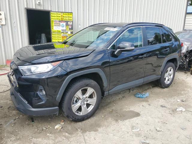 TOYOTA RAV4 XLE 2021 with VIN 2T3W1RFV6MC102016 - Photo from auction