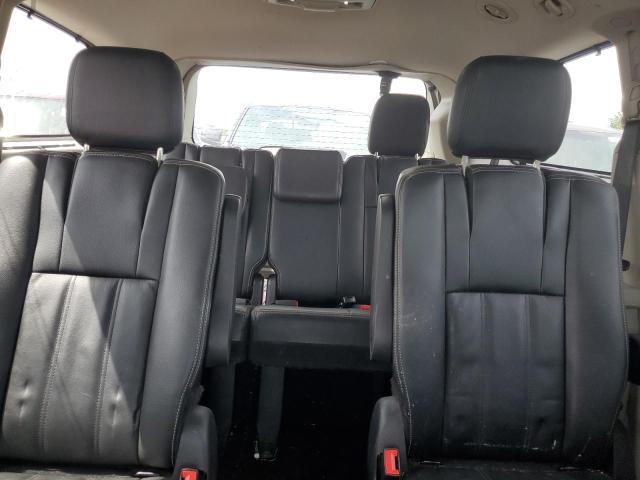 Photo 10 from auction – 2015 CHRYSLER TOWN & COU with VIN 2C4RC1BG4FR727977