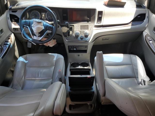 Photo 8 from auction – 2017 TOYOTA SIENNA XLE with VIN 5TDYZ3DC0HS869107