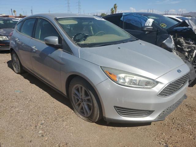 Zdjęcie 4 z aukcji – 2017 FORD FOCUS SE z VIN 1FADP3K20HL278121