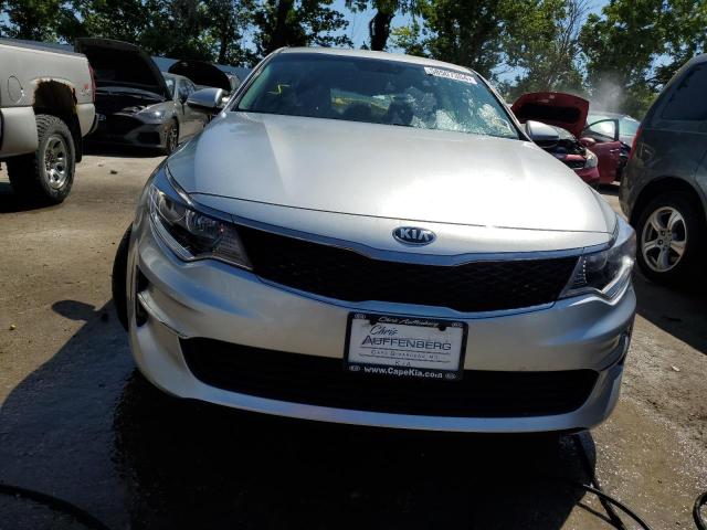 Photo 5 from auction – 2017 KIA OPTIMA LX with VIN 5XXGT4L36HG147100