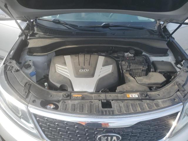 Photo 12 from auction – 2015 KIA SORENTO LX with VIN 5XYKT4A76FG600253