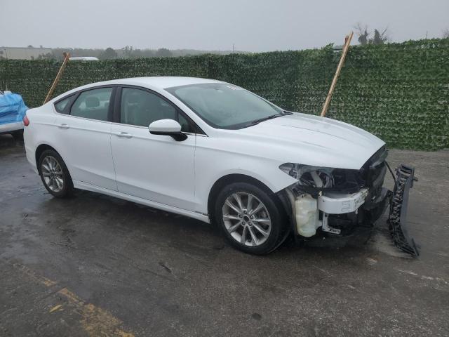 Photo 4 from auction – 2017 FORD FUSION SE with VIN 3FA6P0H74HR158575
