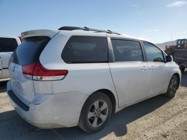 Photo 3 from auction – 2014 TOYOTA SIENNA LE with VIN 5TDKK3DC6ES468425