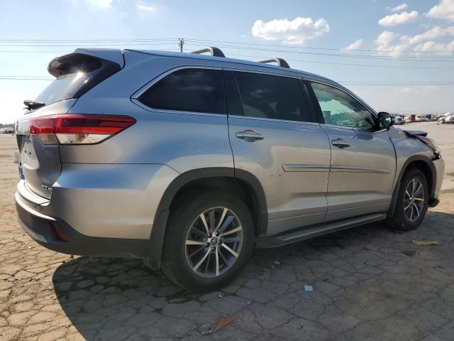 Photo 3 from auction – 2017 TOYOTA HIGHLANDER with VIN 5TDJZRFH7HS376778