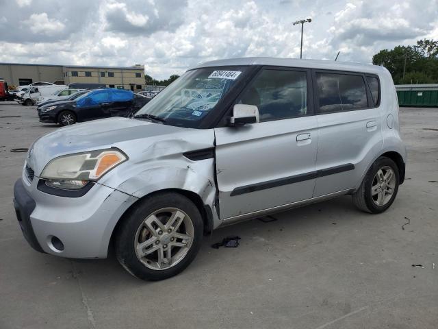 KIA SOUL + 2010 with VIN KNDJT2A25A7103382 - Photo from auction