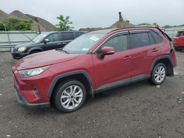 Снимка 1 от търг – 2019 TOYOTA RAV4 XLE с VIN JTMP1RFV0KD021963