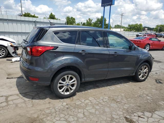 Photo 3 from auction – 2019 FORD ESCAPE SE with VIN 1FMCU9GD4KUA14702