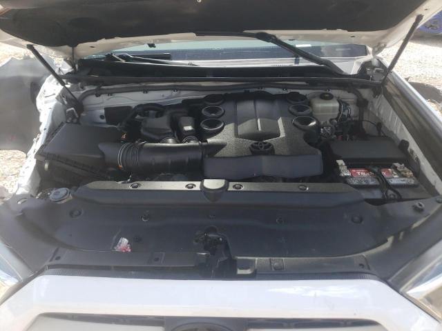 Photo 12 from auction – 2017 TOYOTA 4RUNNER SR with VIN JTEBU5JR5H5440412