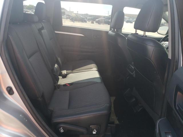 Photo 11 from auction – 2015 TOYOTA HIGHLANDER with VIN 5TDZKRFH8FS056714