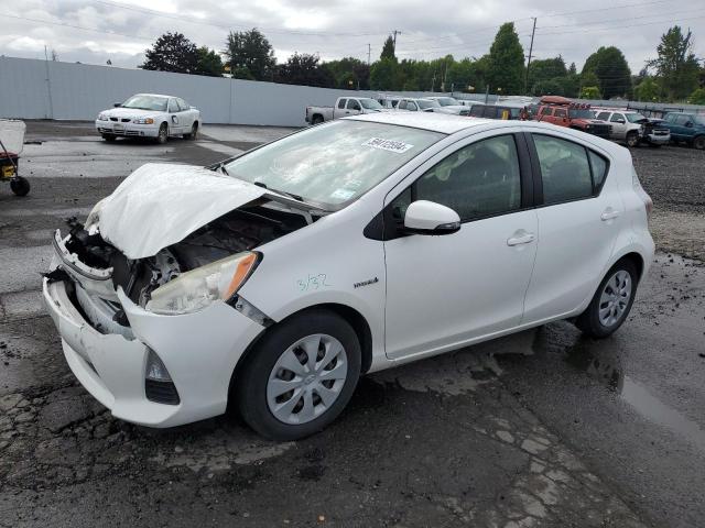 TOYOTA PRIUS C 2013 with VIN JTDKDTB33D1537760 - Photo from auction