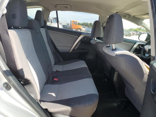 Photo 11 from auction – 2015 TOYOTA RAV4 LE with VIN JTMBFREV3FJ037773