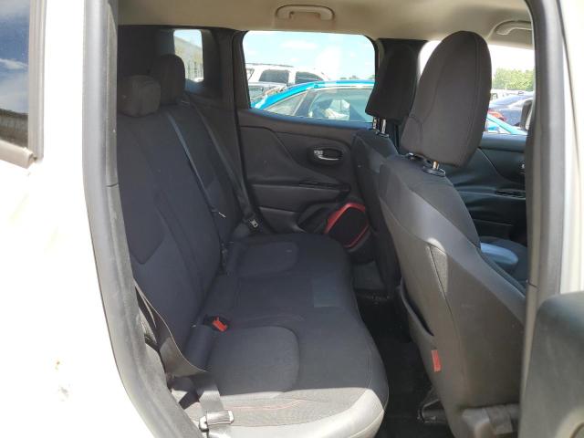 Photo 11 from auction – 2015 JEEP RENEGADE T with VIN ZACCJBCT1FPB38323