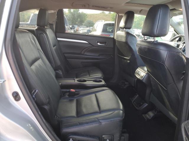 Photo 11 from auction – 2017 TOYOTA HIGHLANDER with VIN 5TDJZRFH5HS403573