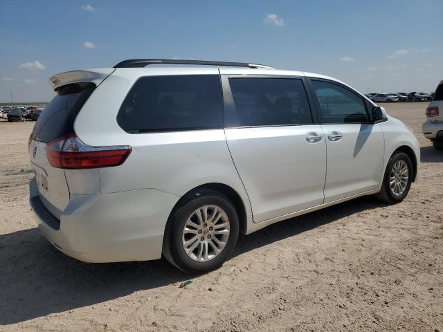 Photo 3 from auction – 2016 TOYOTA SIENNA XLE with VIN 5TDYK3DC6GS749993