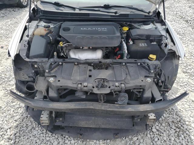 Photo 11 from auction – 2015 CHRYSLER 200 LIMITE with VIN 1C3CCCAB4FN719550