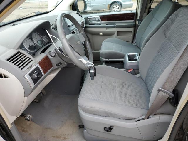 Photo 7 from auction – 2010 CHRYSLER TOWN & COU with VIN 2A4RR5D14AR494779
