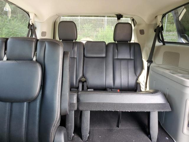 Photo 10 from auction – 2012 CHRYSLER TOWN & COU with VIN 2C4RC1BG0CR187183