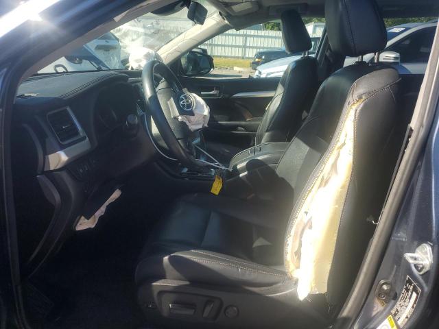 Photo 7 from auction – 2018 TOYOTA HIGHLANDER with VIN 5TDJZRFH3JS832491