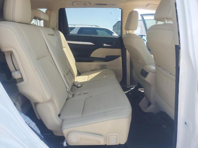 Photo 11 from auction – 2019 TOYOTA HIGHLANDER with VIN 5TDJGRFHXKS063687