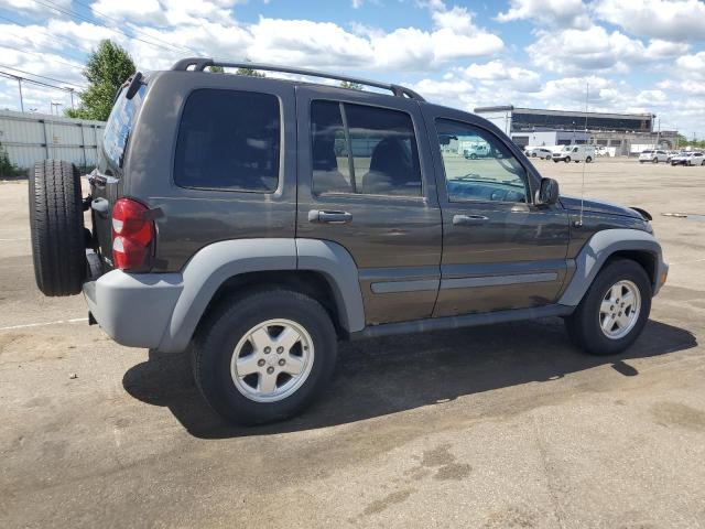 Photo 3 from auction – 2005 JEEP LIBERTY SP with VIN 1J4GL48K15W592249