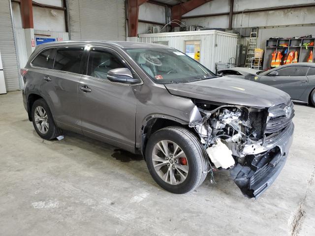 Photo 4 from auction – 2016 TOYOTA HIGHLANDER with VIN 5TDDKRFHXGS338204