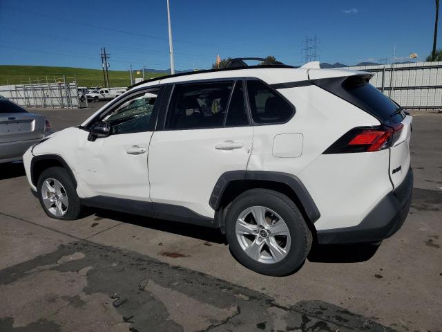 Photo 2 from auction – 2021 TOYOTA RAV4 XLE with VIN 2T3P1RFV6MC219969