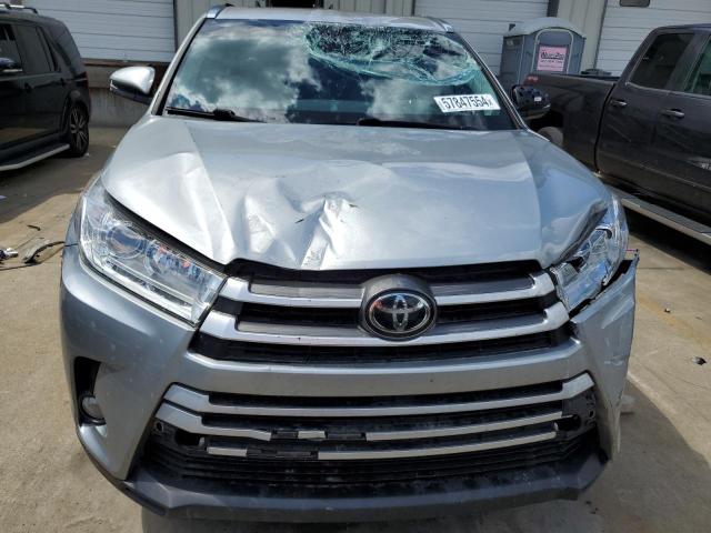 Photo 5 from auction – 2019 TOYOTA HIGHLANDER with VIN 5TDKZRFH3KS568453