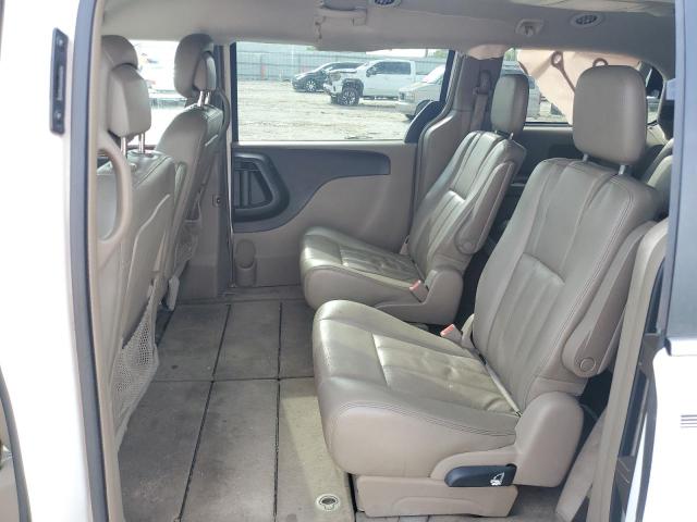 Photo 11 from auction – 2012 CHRYSLER TOWN & COU with VIN 2C4RC1BG1CR192036