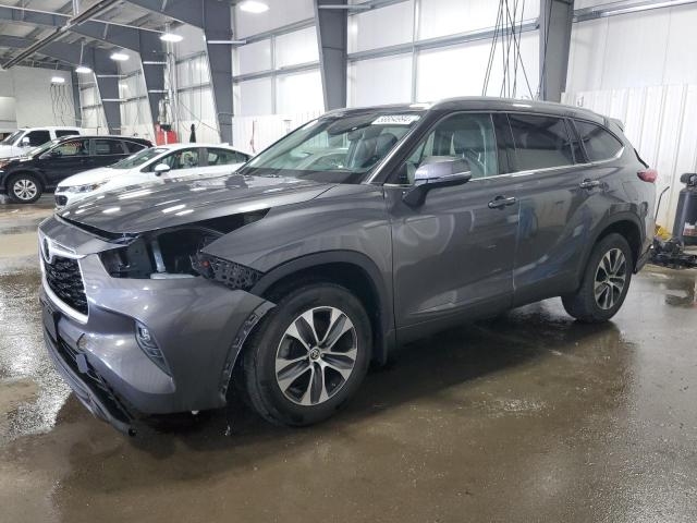 TOYOTA HIGHLANDER 2022 with VIN 5TDGZRBH7NS596479 - Photo from auction