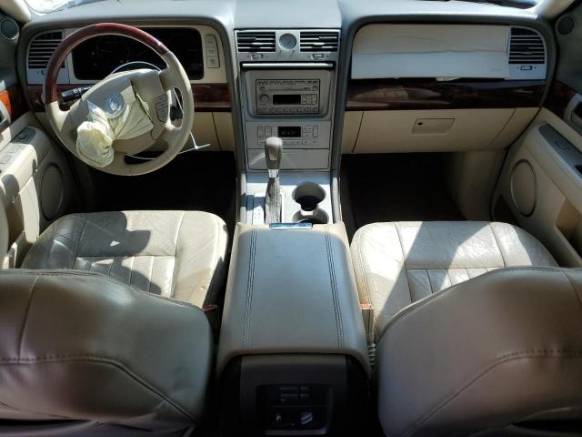 Photo 8 from auction – 2004 LINCOLN NAVIGATOR with VIN 5LMFU27R84LJ41183