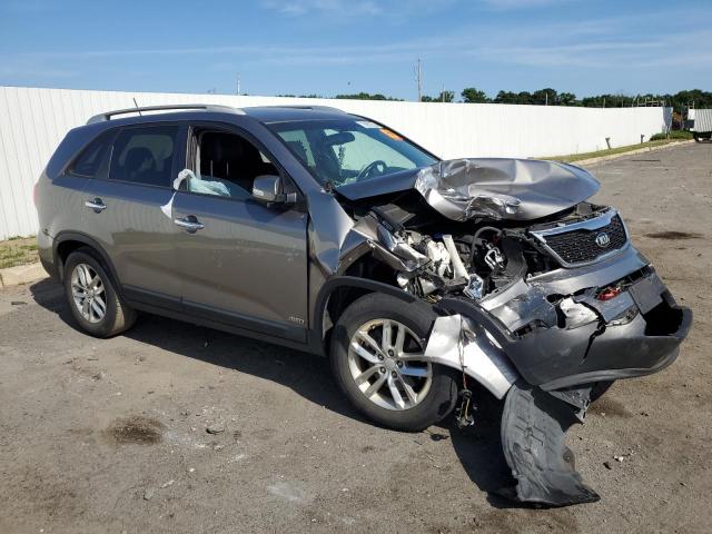 Photo 4 from auction – 2015 KIA SORENTO LX with VIN 5XYKTCA67FG640665